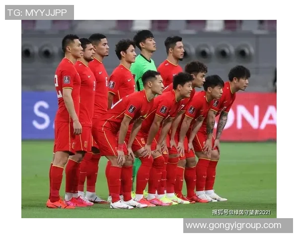 中国足球球星剪发全过程大揭秘引发粉丝热议挑战新造型