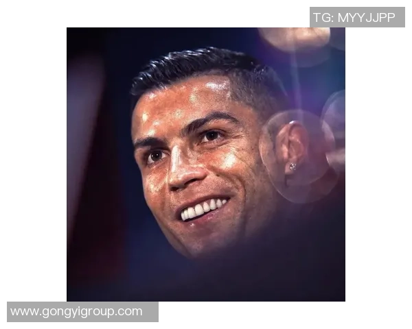 四大帅哥足球明星高清头像集锦展现球场魅力与个人风采