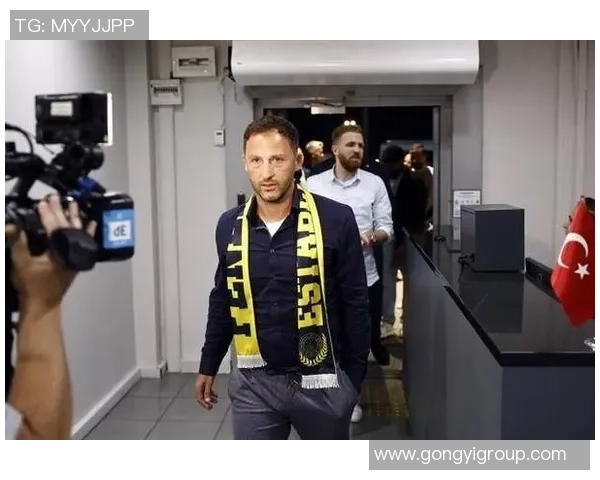 德国足球教练崛起之路:从球星到战术大师的转型与影响 德国足球教练崛起之路:从球星到战术大师的转型与影响