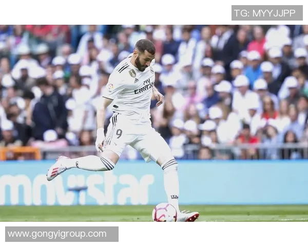 皇马足球球星:从贝尔到本泽马的传奇之路与辉煌成就 皇马足球球星:从贝尔到本泽马的传奇之路与辉煌成就