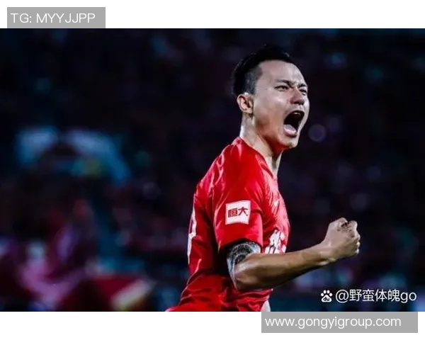 粤语讲述足球传奇球星的辉煌故事与背后人生揭秘